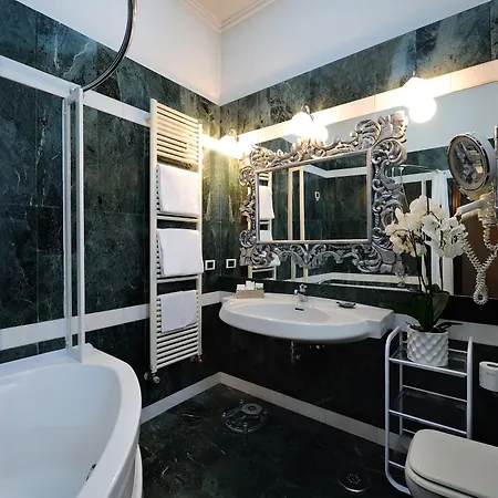 Farnese Otel 4*