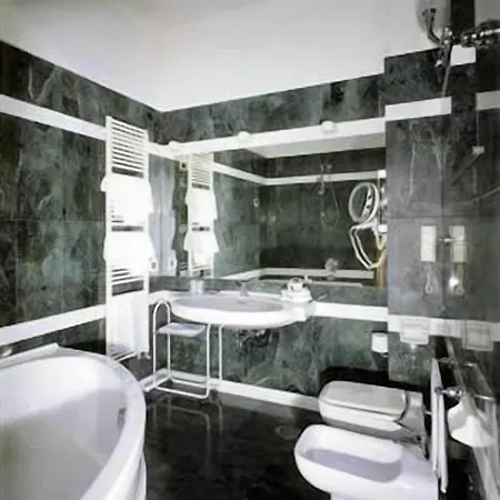 Farnese 4* Rome