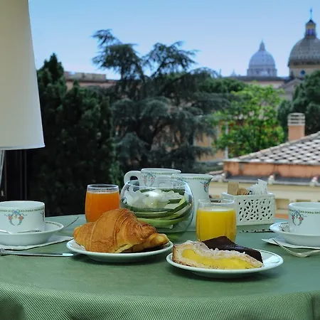 Farnese Otel