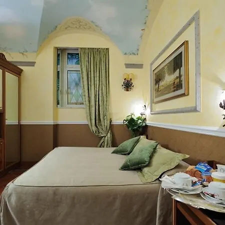 Farnese 4* Rome