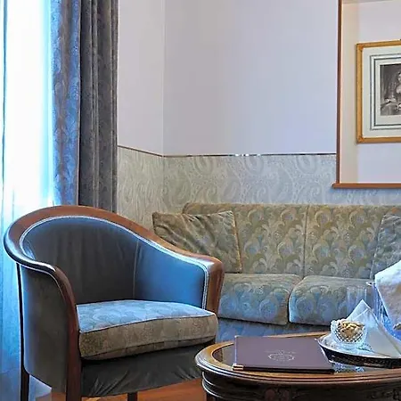 Hotel Farnese 4*