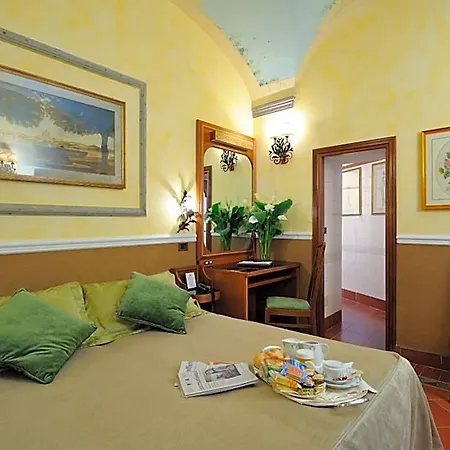 Farnese 4*