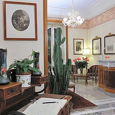 Hotel Farnese 4*